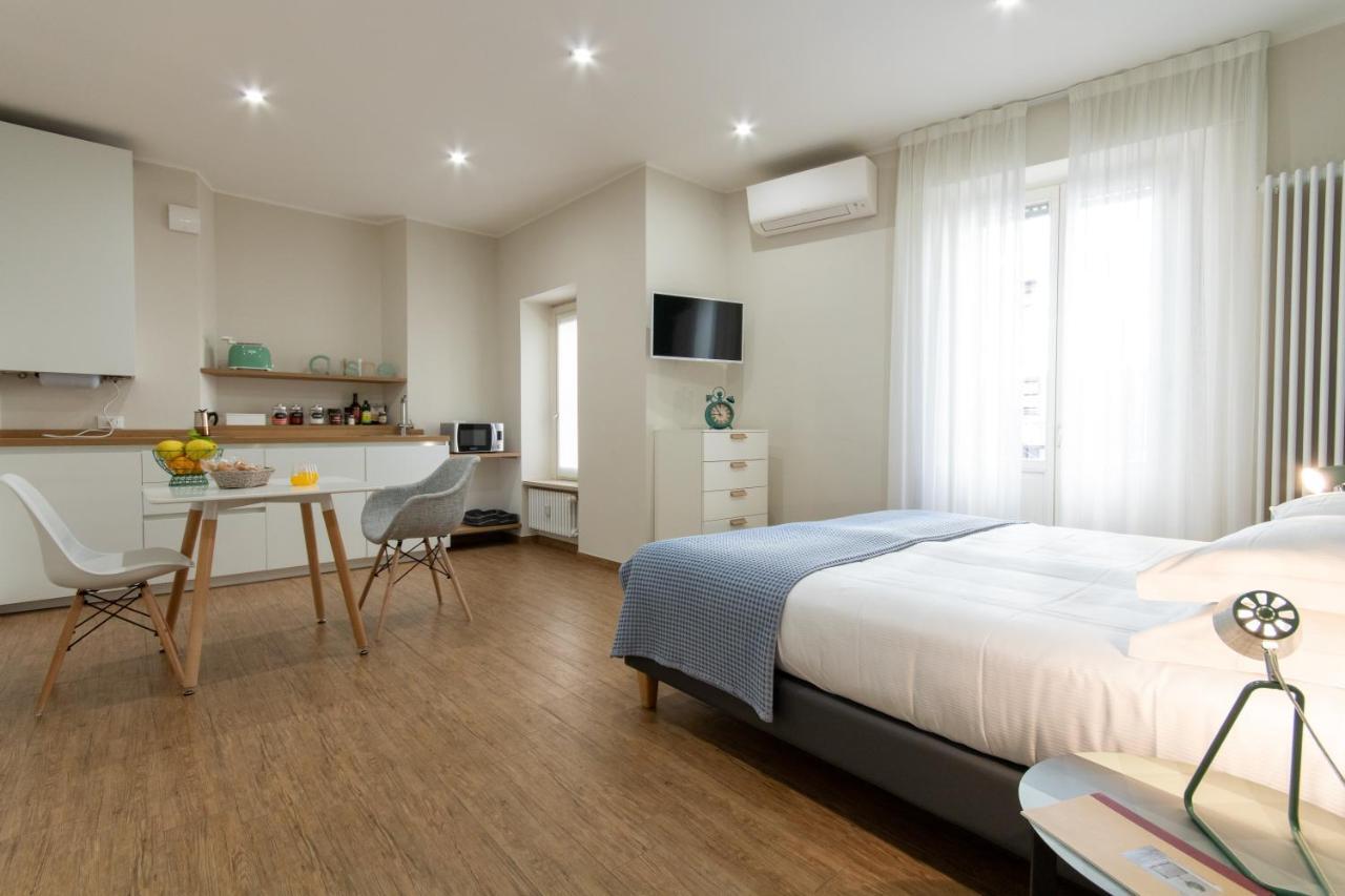 Aqualago Casa Vacanze Apartment C Verbania Buitenkant foto